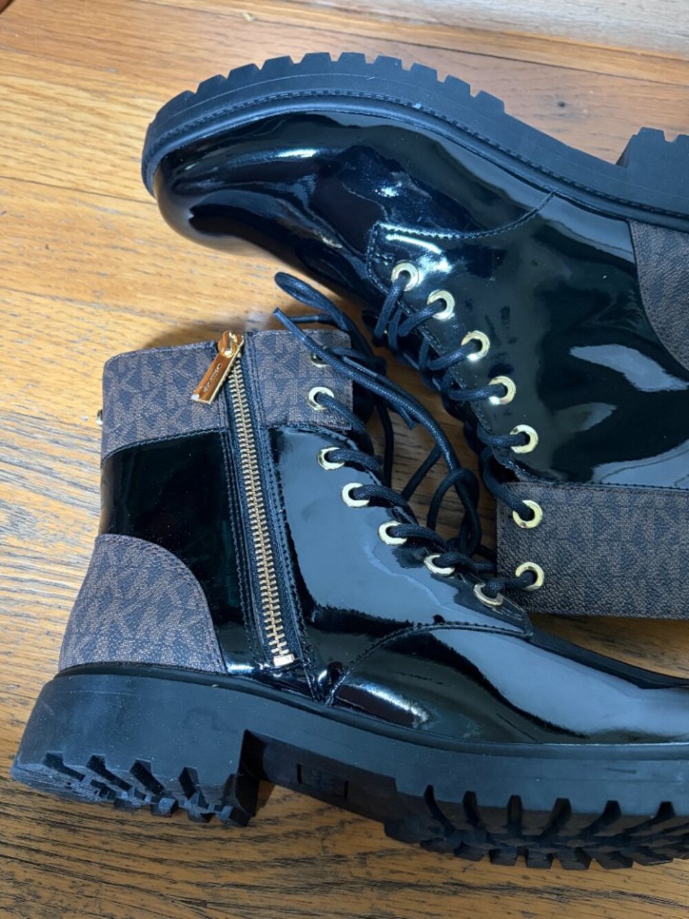 Michael Michael Kors Alistair Combat Booties in Black/Brown Size 7 NWOT - Picture 5 of 9